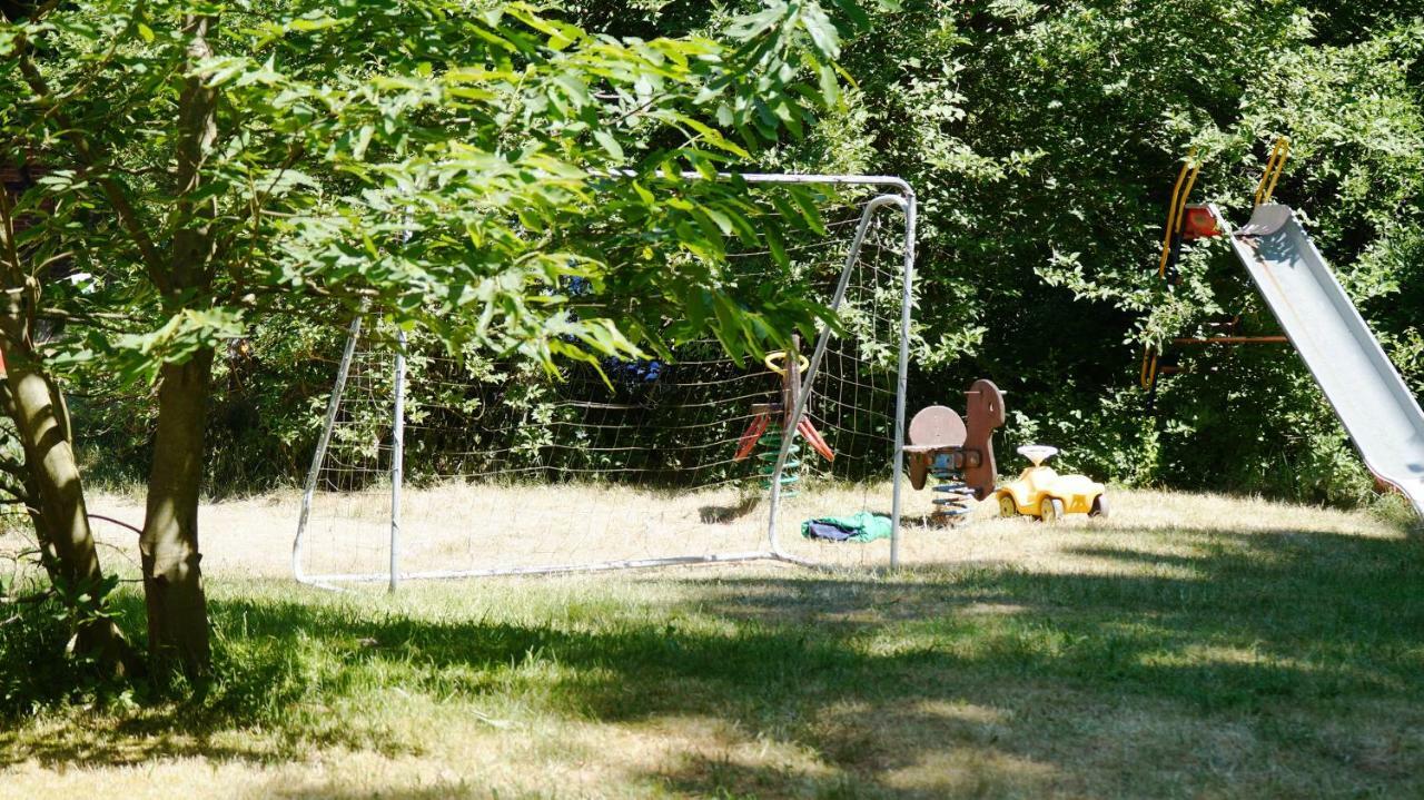Ferienpension Lindenhof - Ferienwohnungen In Der Lueneburger Heide Marxen am Berge Dış mekan fotoğraf